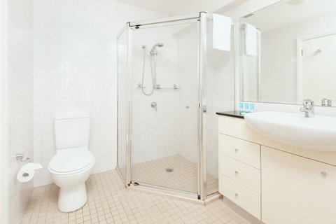 Waterfront Apartment On Sydney Harbour - Inverell Accommodation 3