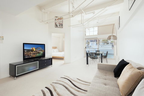 Waterfront Apartment On Sydney Harbour - Inverell Accommodation 1
