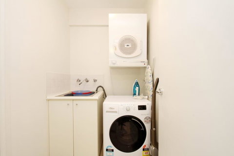 Waterfront Apartment On Sydney Harbour - Inverell Accommodation 9