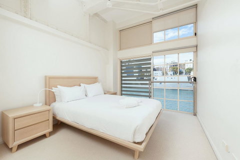 Waterfront Apartment On Sydney Harbour - Inverell Accommodation 0