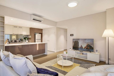 Stunning Sunset Water View 2BEDs On High Rises - Inverell Accommodation 1