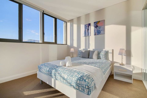 Stunning Sunset Water View 2BEDs On High Rises - Inverell Accommodation 6