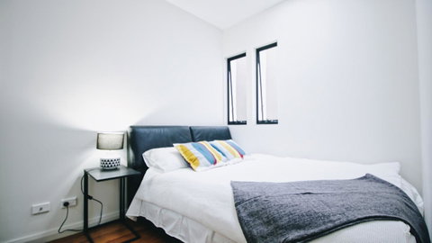 Cozy 5 Bed House In Sydney - Inverell Accommodation 23