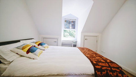 Cozy 5 Bed House In Sydney - Inverell Accommodation 18