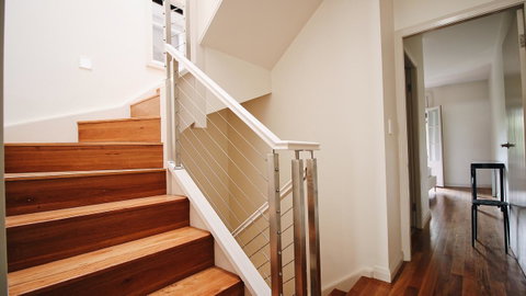 Cozy 5 Bed House In Sydney - Inverell Accommodation 4