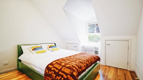 Cozy 5 Bed House In Sydney - Inverell Accommodation 19