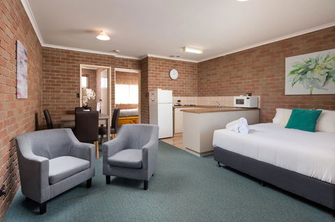 Corowa Bindaree Holiday Park - Inverell Accommodation 0