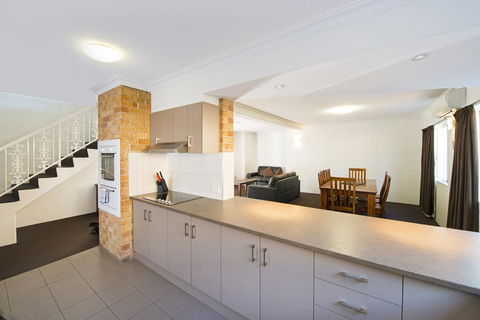 Wollongbar Motel - Inverell Accommodation 24