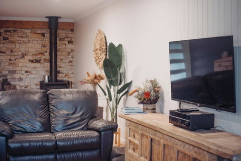 Salthouse Berrara - Inverell Accommodation 4