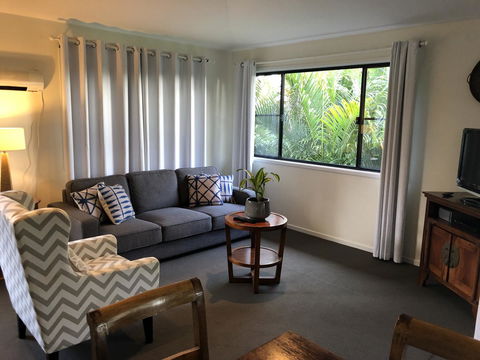 Suranadi Beach House 1 - Inverell Accommodation 2