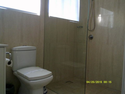 Pelican H2O One & Two Bedroom Apartments - Inverell Accommodation 26