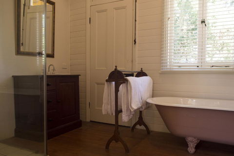 Hillview Heritage Hotel - Inverell Accommodation 5