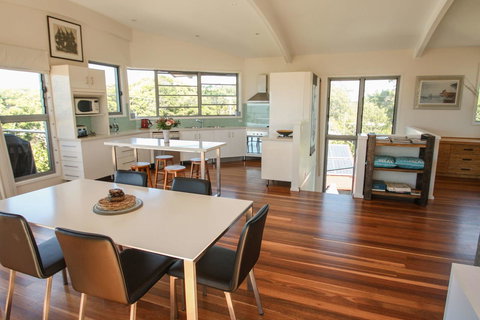 Valla's Beach House - Inverell Accommodation 10