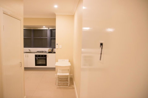 T&M HOUSE - Inverell Accommodation 9