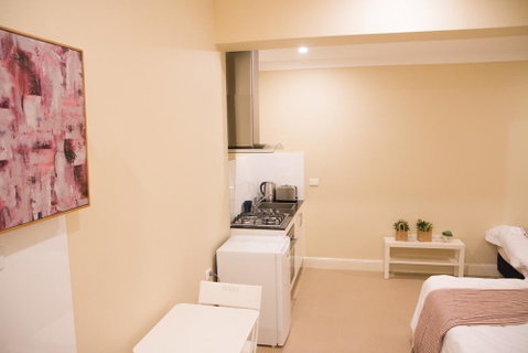 T&M HOUSE - Inverell Accommodation 4