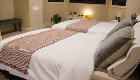 T&M HOUSE - Inverell Accommodation 34