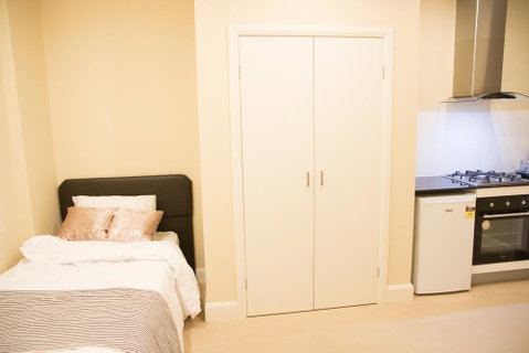 T&M HOUSE - Inverell Accommodation 25
