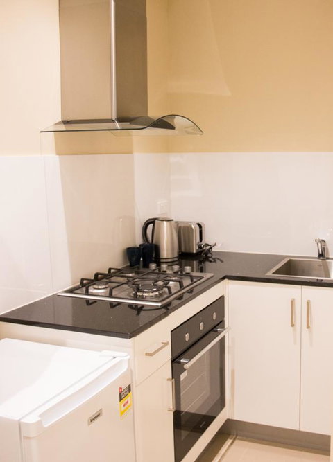 T&M HOUSE - Inverell Accommodation 13