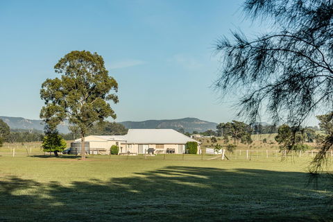 Madigan Wine Country Cottages - Inverell Accommodation 31