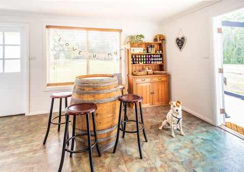 Madigan Wine Country Cottages - Inverell Accommodation 23