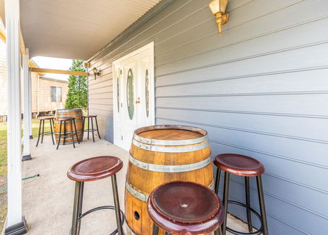 Madigan Wine Country Cottages - Inverell Accommodation 21