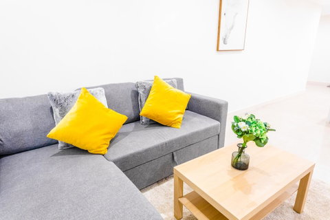 Near Train Station, New 2 BR Apt/free Parking - Inverell Accommodation 19