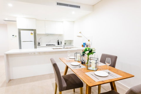 Near Train Station, New 2 BR Apt/free Parking - Inverell Accommodation 5
