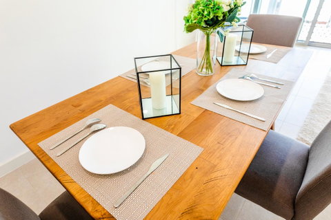 Near Train Station, New 2 BR Apt/free Parking - Inverell Accommodation 8
