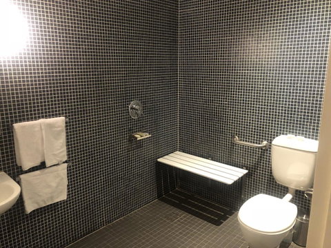 Crown Hotel Surry Hills - Inverell Accommodation 38