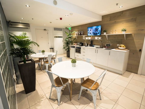 Crown Hotel Surry Hills - Inverell Accommodation 6