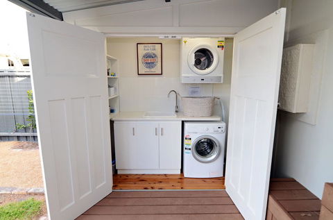 Thelma's Temora - Inverell Accommodation 8