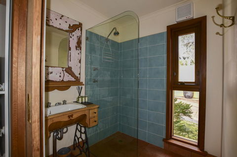 The Point - Exceptional - Inverell Accommodation 13