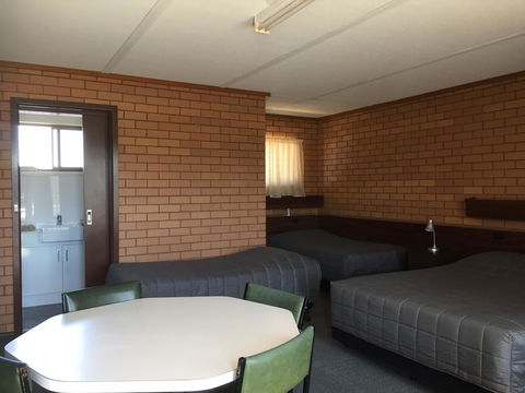 Deniliquin Motel - Inverell Accommodation 13