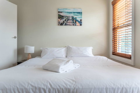 2 Bed House + Loft In Pyrmont - Inverell Accommodation 13