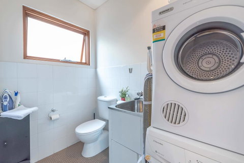 2 Bed House + Loft In Pyrmont - Inverell Accommodation 20