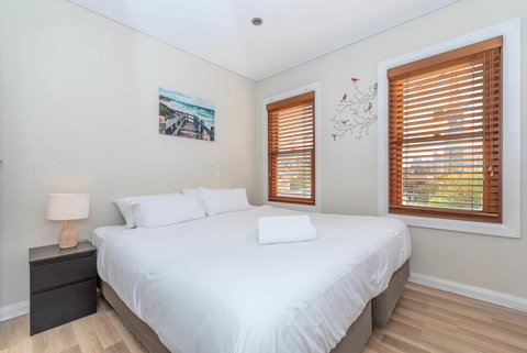 2 Bed House + Loft In Pyrmont - Inverell Accommodation 11