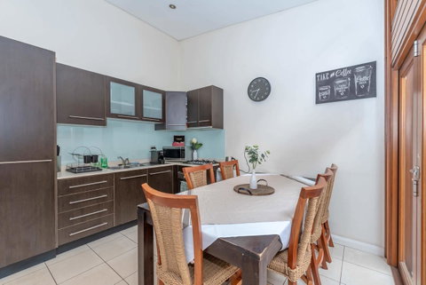 2 Bed House + Loft In Pyrmont - Inverell Accommodation 2