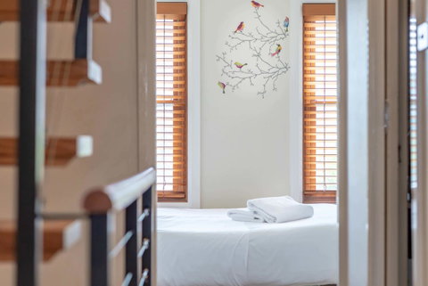 2 Bed House + Loft In Pyrmont - Inverell Accommodation 12