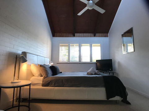 Treetops Everglades Villa - Inverell Accommodation 24