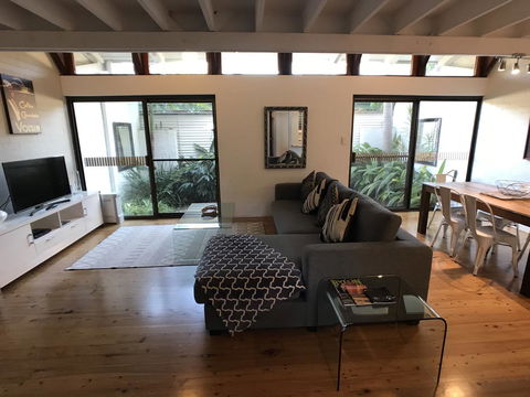 Treetops Everglades Villa - Inverell Accommodation 1