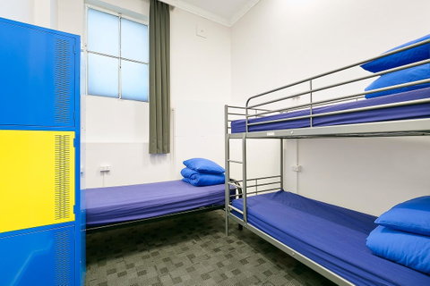 Mad Monkey Downtown - Inverell Accommodation 9