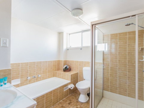Aquarius 9 - Inverell Accommodation 12