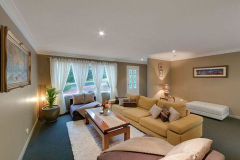 Mountainside B & B - Inverell Accommodation 3