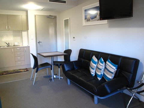 Strathfield Executive Accommodation - Inverell Accommodation 35