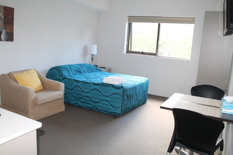 Strathfield Executive Accommodation - Inverell Accommodation 8