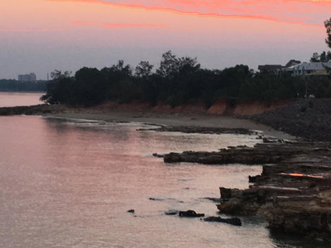 Nightcliff Foreshore Getaway - McKay Gardens - Inverell Accommodation 32
