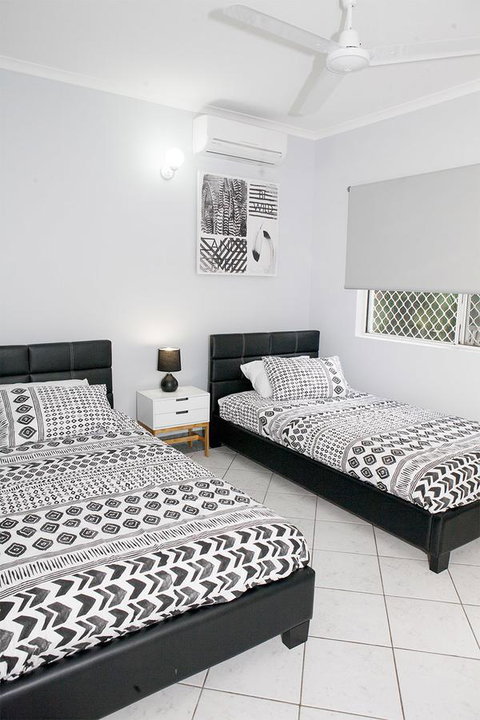 Nightcliff Foreshore Getaway - McKay Gardens - Inverell Accommodation 12