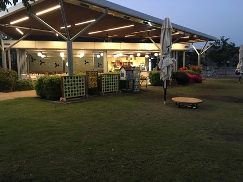 Nightcliff Foreshore Getaway - McKay Gardens - Inverell Accommodation 23
