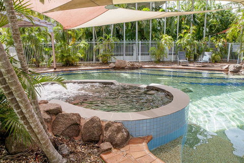 Nightcliff Foreshore Getaway - McKay Gardens - Inverell Accommodation 0