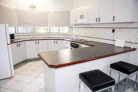 Nightcliff Foreshore Getaway - McKay Gardens - Inverell Accommodation 6